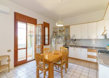 Cucina - Appartamento VIA TIMPAZZA
 
14, San Pietro Clarenza - foto 27
