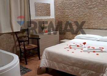 Camera / camera da letto - Independent house Via Siculo Orientale
 
528, Mascali - photo 10