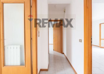 Hall / corridoio - Appartamento via firenze
 
168, Aci Castello - foto 9