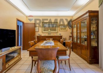 Sala da pranzo - Four-room apartment Via IV Novembre
 
134, Aci Catena - photo 1