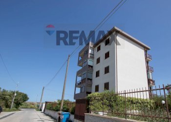 Edificio all\'aperto - Appartamento VIA CARLENTINI
 
104, Siracusa - foto 2