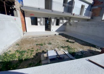 Casa all\'aperto - Semi-detached house Via Maria Teresa D'Austria
 
23, Santa Teresa di Riva - photo 13