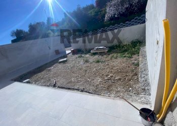 Terrazza - Semi-detached house Via Maria Teresa D'Austria
 
23, Santa Teresa di Riva - photo 17