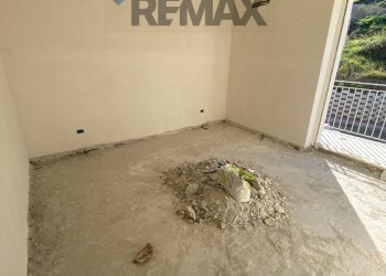 Stanza vuota - Semi-detached house Via Maria Teresa D'Austria
 
23, Santa Teresa di Riva - photo 20