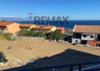 Vista dell\'acqua - Semi-detached house Via Maria Teresa D'Austria
 
23, Santa Teresa di Riva - photo 23