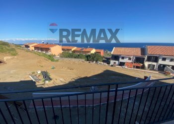 Vista dell\'acqua - Semi-detached house Via Maria Teresa D'Austria
 
23, Santa Teresa di Riva - photo 24