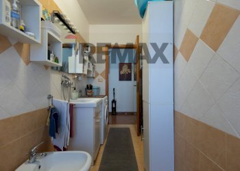 Bagno - Trilocale VIA STAZIONE MOTTA
 
70, Motta Sant'Anastasia - foto 12
