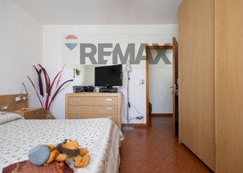 Camera / camera da letto - Trilocale VIA STAZIONE MOTTA
 
70, Motta Sant'Anastasia - foto 16