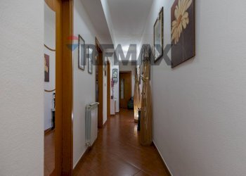 Hall / corridoio - Trilocale VIA STAZIONE MOTTA
 
70, Motta Sant'Anastasia - foto 17