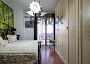 Camera / camera da letto - Trilocale VIA STAZIONE MOTTA
 
70, Motta Sant'Anastasia - foto 18
