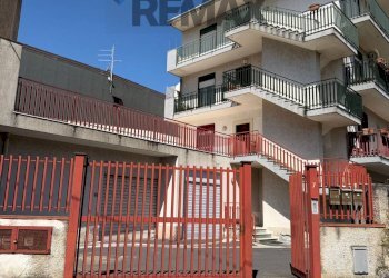 Edificio all\'aperto - Appartamento VIA SANTA SFERA
 
7, San Pietro Clarenza - foto 1