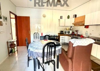 Sala da pranzo - Appartamento VIA SANTA SFERA
 
7, San Pietro Clarenza - foto 7