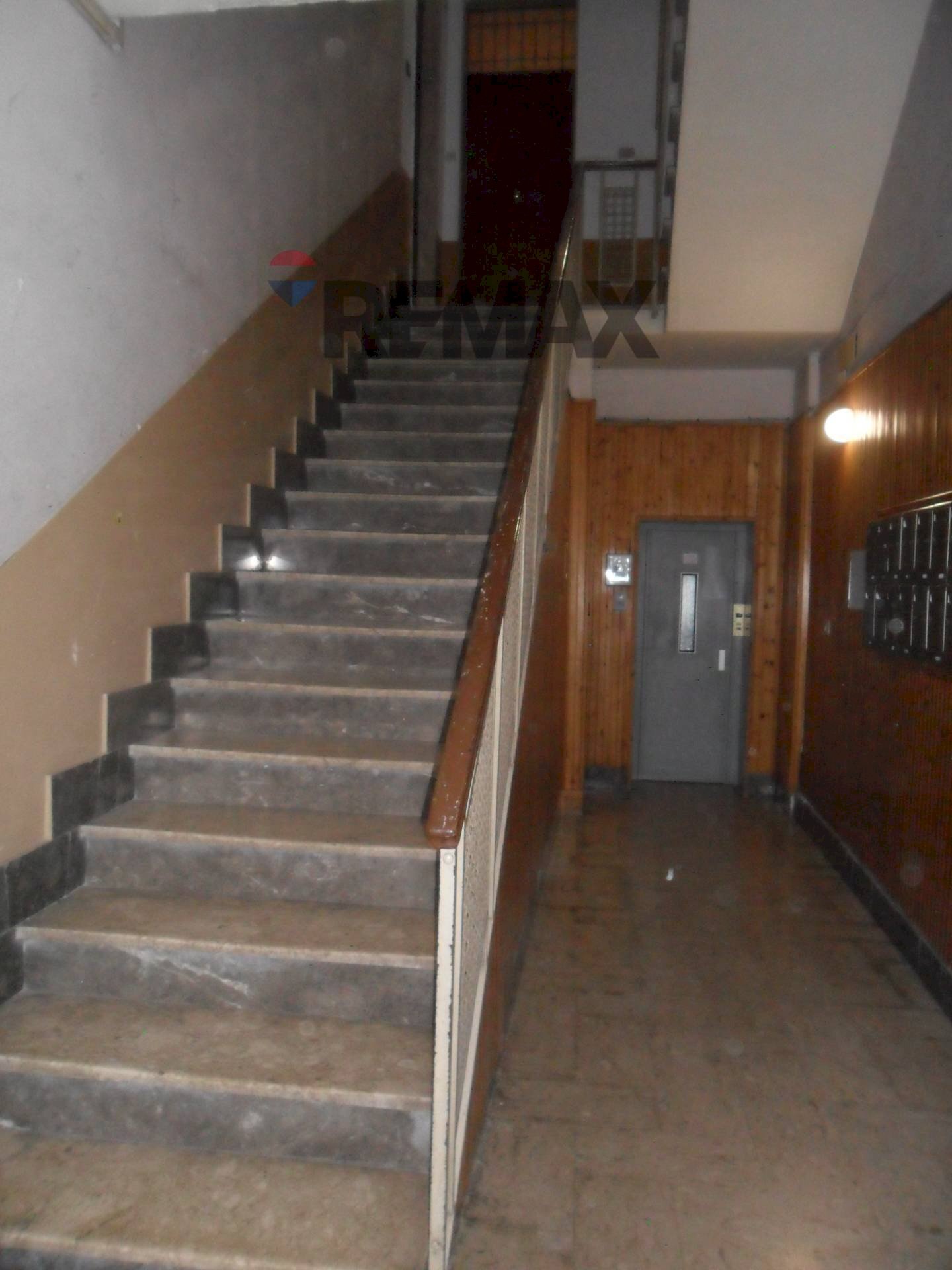 Scale - Four-room apartment Via N. Colajanni
104, Caltanissetta - photo 3