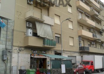 Edificio all\'aperto - Appartamento Via N. Colajanni
 
104, Caltanissetta - foto 1