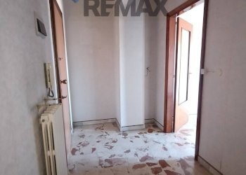 Hall / corridoio - Four-room apartment Corso Sicilia
 
91, Enna - photo 4