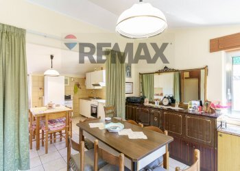 Sala da pranzo - Casa indipendente Corso Kennedy
 
6, Troina - foto 28