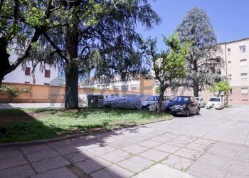 Giardino - Three-room apartment via Zambrini, Faenza - photo 19