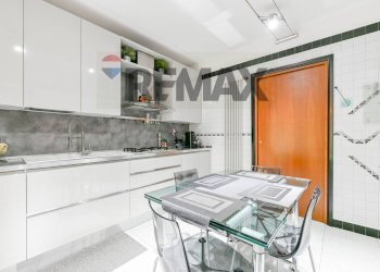 Cucina - Casa semi indipendente Via Palmiro Togliatti
 
14, Cinisello Balsamo - foto 15