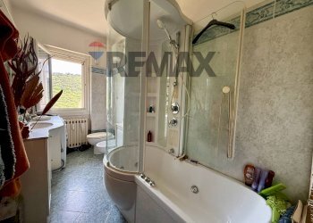 Bagno - Appartamento Via Alfonso Canciani
 
2, Trieste - foto 16