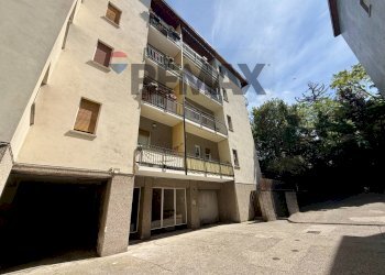 Edificio all\'aperto - Four-room apartment Via Del Giambellino
 
1, Trieste - photo 2