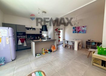 Sala da pranzo - Four-room apartment Via Del Giambellino
 
1, Trieste - photo 15