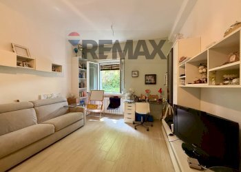 Soggiorno - Four-room apartment Via Del Giambellino
 
1, Trieste - photo 22