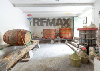 Dispensa di stoccaggio - Semi-detached house RUPINPICCOLO
 
11, Sgonico - photo 37