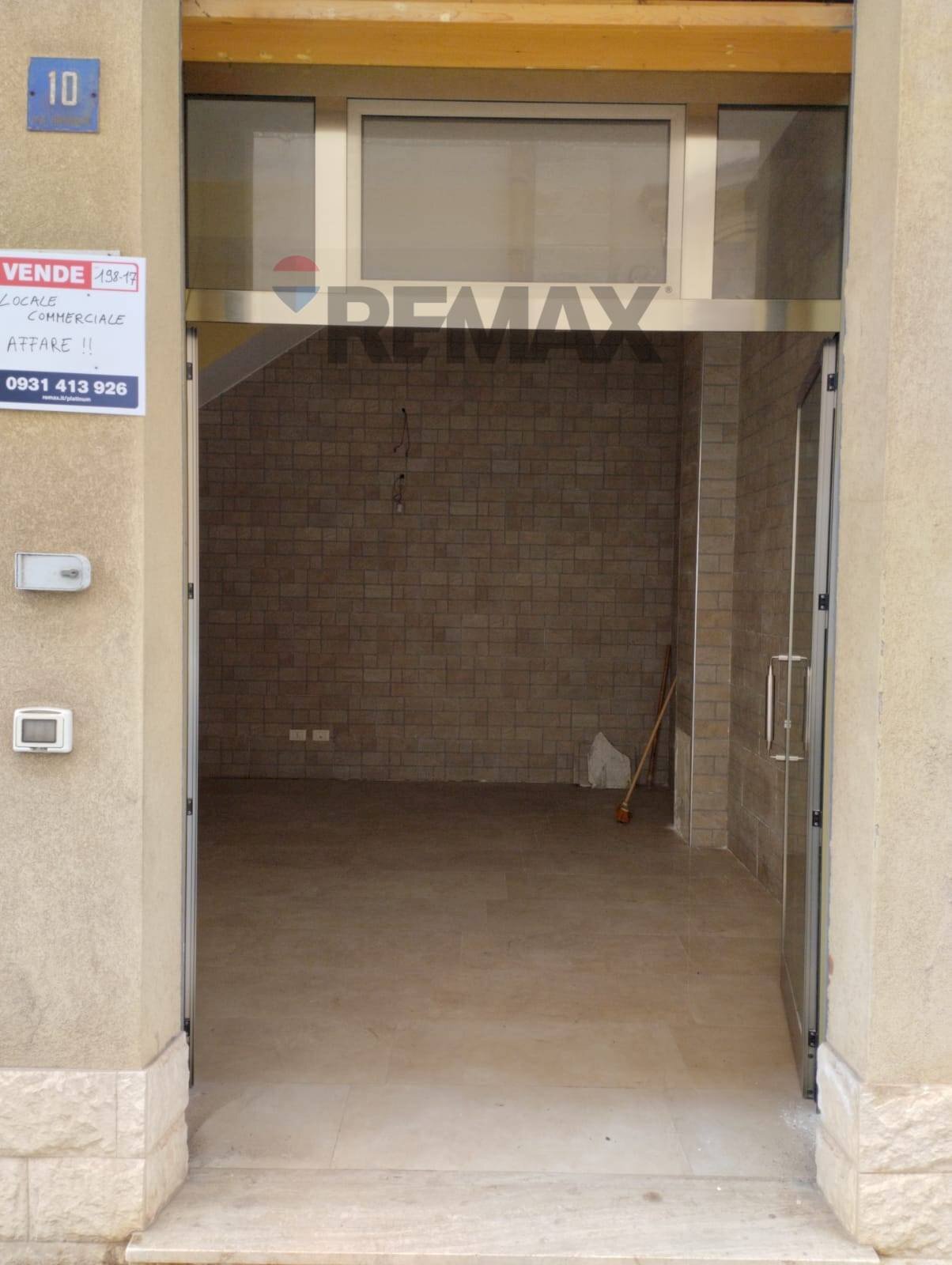 Parcheggio - Shop via Giuseppe Garibaldi
 
10, Pachino - photo 1