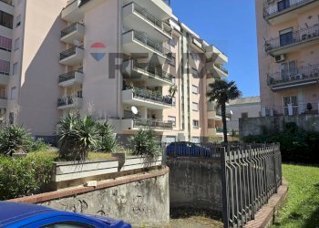 Edificio all\'aperto - Laboratorio Corso Aldo Moro
260, Santa Maria Capua Vetere - foto 3