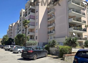 Edificio all\'aperto - Laboratorio Corso Aldo Moro
260, Santa Maria Capua Vetere - foto 5