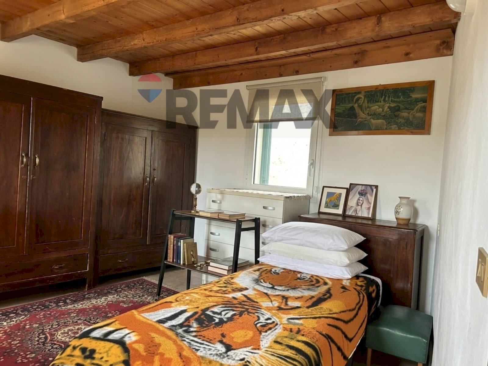 Camera / camera da letto - Casa indipendente Via Antonio Fogazzaro
17, Caltrano - foto 2