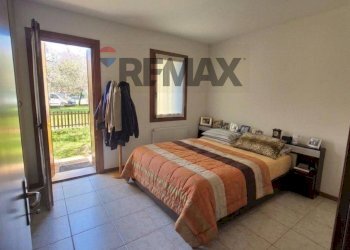 Camera / camera da letto - Two-room apartment Via Rossato, Castelcucco - photo 2