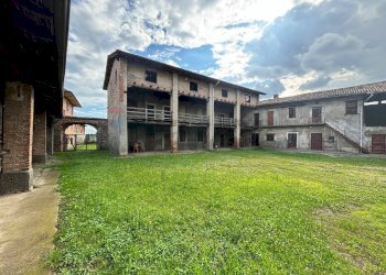 Edificio all\'aperto - Semi-detached house Dalmine - photo 3
