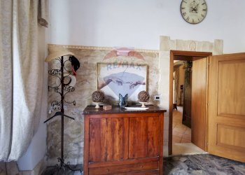 Hall / corridoio - Casa indipendente Via Bondenese
 
127, Cento - foto 13