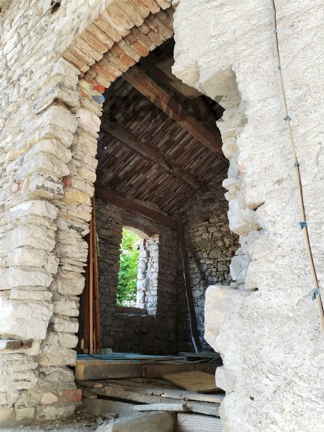 Stanza vuota - Casa semi indipendente Via Molini
 
17, Fonzaso - foto 1