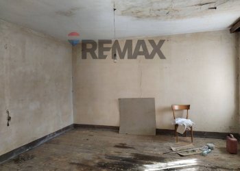 Stanza vuota - Casa semi indipendente Via Molini
 
17, Fonzaso - foto 8