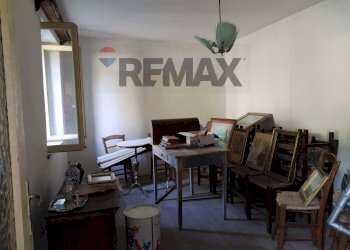 Sala da pranzo - Casa semi indipendente Via Molini
 
17, Fonzaso - foto 10