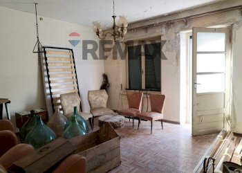 Soggiorno - Casa semi indipendente Via Molini
 
17, Fonzaso - foto 11
