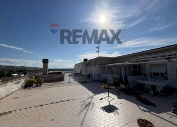 Edificio all\'aperto - Appartamento Via Fusinato
 
1, Falconara Marittima - foto 22