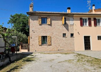 Foto 5 - Rustico via Salvamaggio
 
1, Colli al Metauro - foto 5