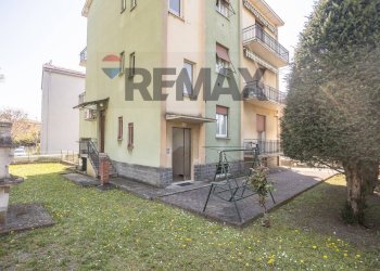 Edificio all\'aperto - Three-room apartment Via Timavo
 
6, Fidenza - photo 1