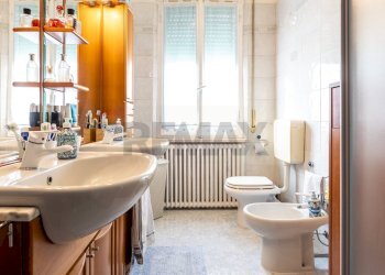 Bagno - Independent house Frazione Frescarolo
 
76, Busseto - photo 16