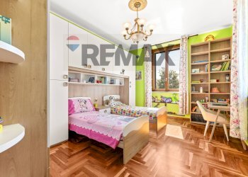 Camera / camera da letto - Villa Via Vigorelli
 
160, Casteggio - foto 24