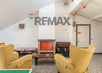 Soggiorno - Attico via Cesare Battisti
 
11, San Donato Milanese - foto 5