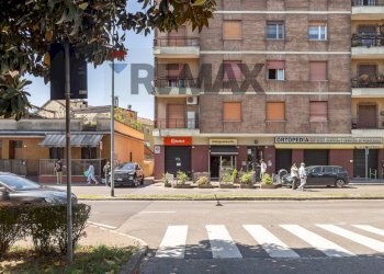 Edificio all\'aperto - Attico via Cesare Battisti
 
11, San Donato Milanese - foto 40
