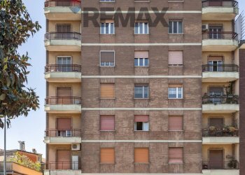 Edificio all\'aperto - Attico via Cesare Battisti
 
11, San Donato Milanese - foto 42
