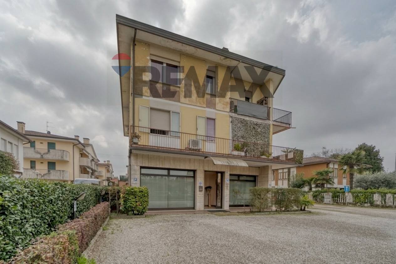Edificio all\'aperto - Ufficio via Barbariga
 
60, Stra - foto 2