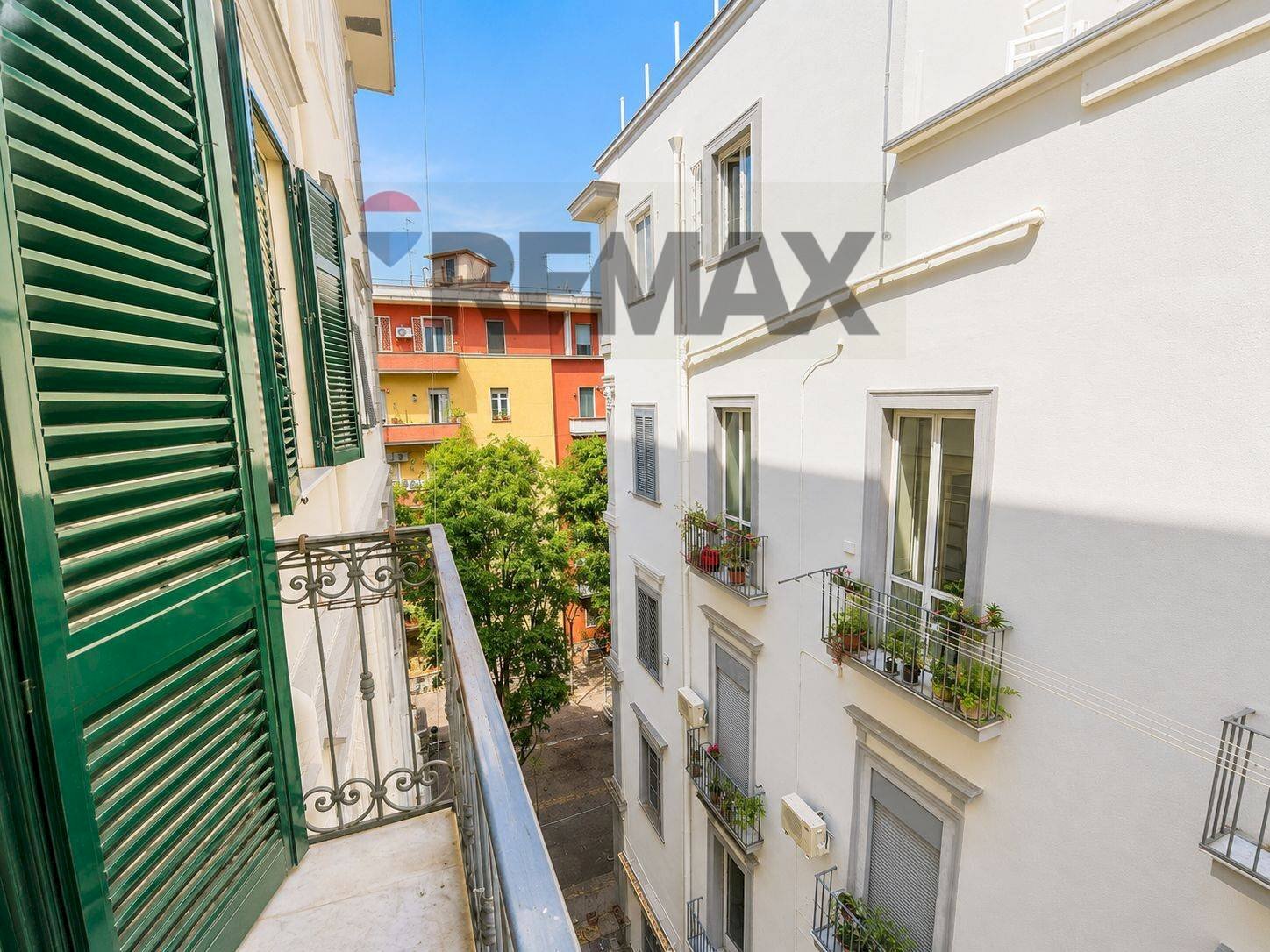 Balcone - Trilocale Via Gian Lorenzo Bernini
 
58, Napoli - foto 1
