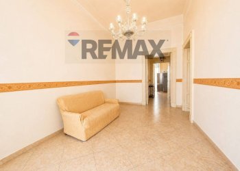 Soggiorno - Trilocale Via Gian Lorenzo Bernini
 
58, Napoli - foto 10