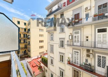 Edificio all\'aperto - Trilocale Via Gian Lorenzo Bernini
 
58, Napoli - foto 3